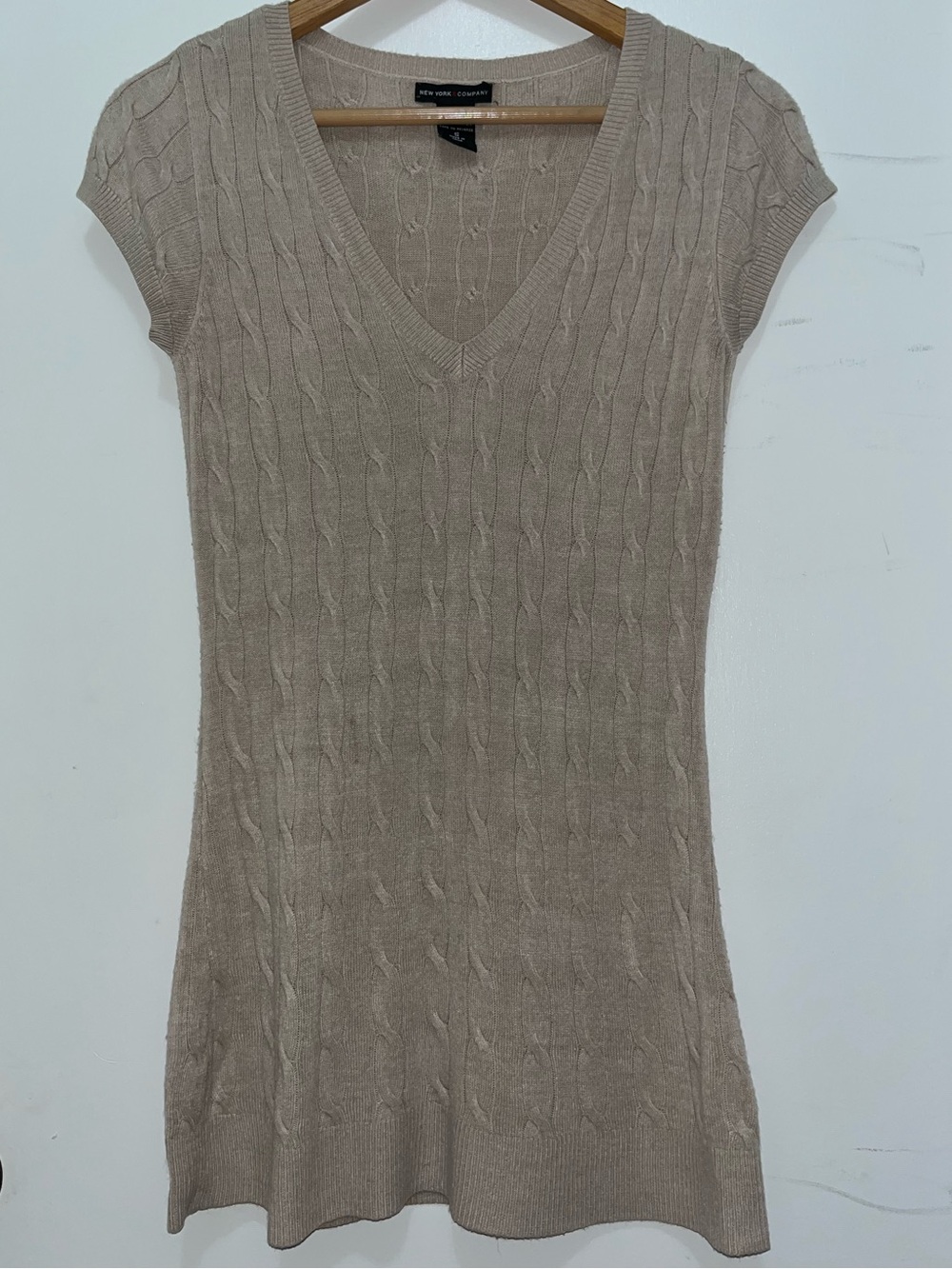 Cable Knit V-Neck Sweater - Beige